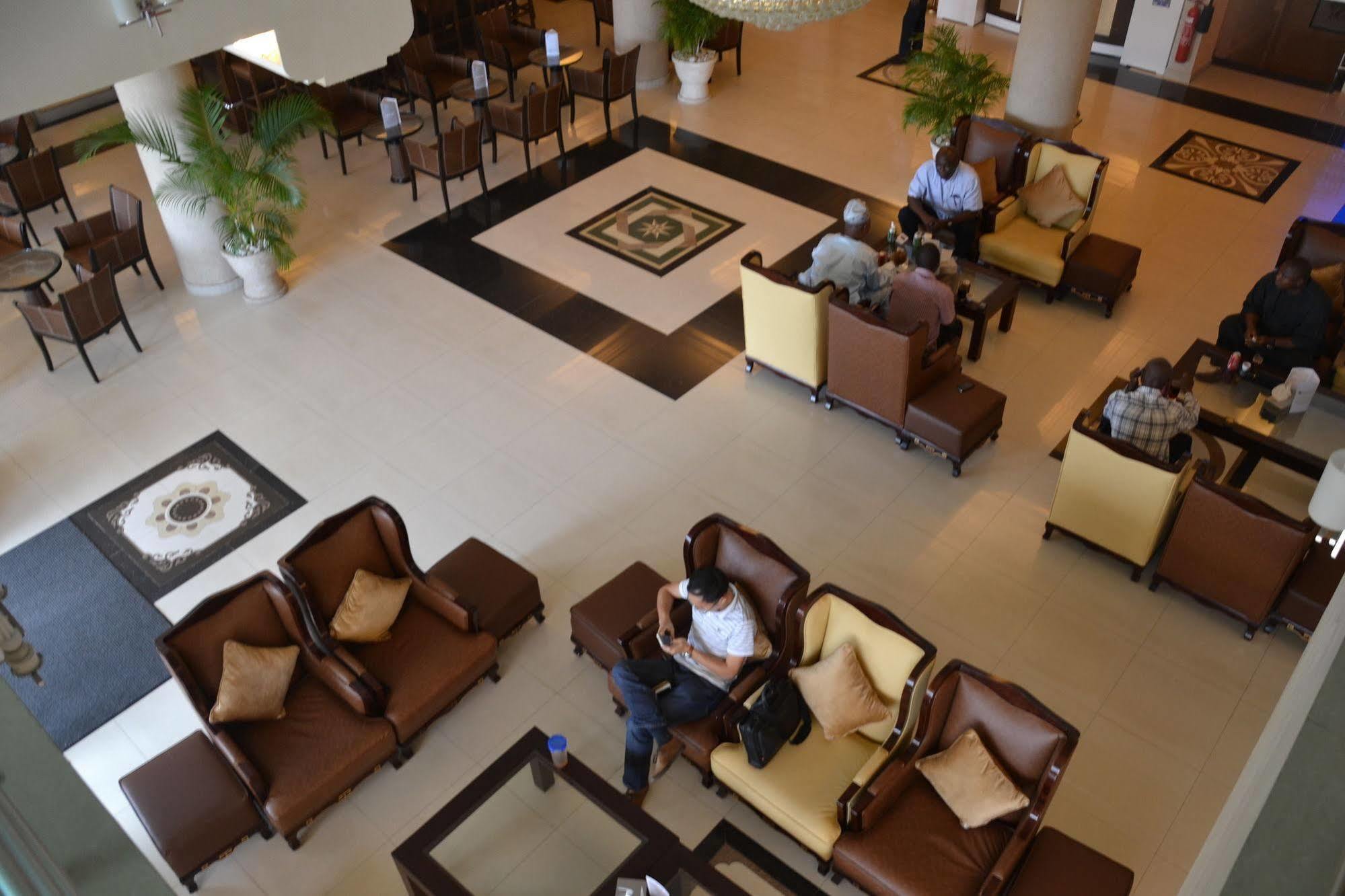 Nobila Airport Hotel Cotonou Exterior foto